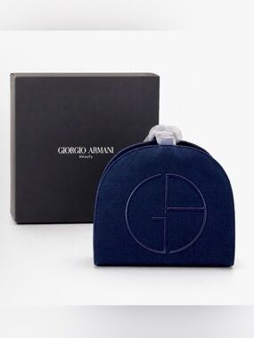 NIB Giorgio Armani Beauty Navy Embossed Logo Toiletry Bag